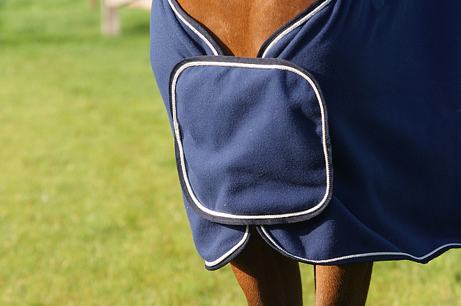 QHP fleecedeken met ornament blauw